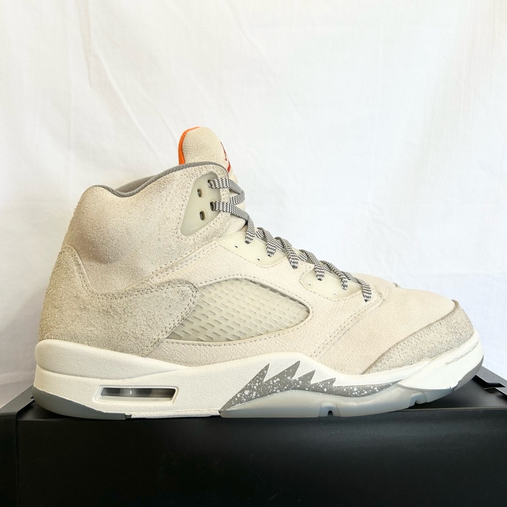 Jordan 5 Retro SE Craft Light Orewood Brown size 11.5 FD9222-180 2023 PRE-OWNED